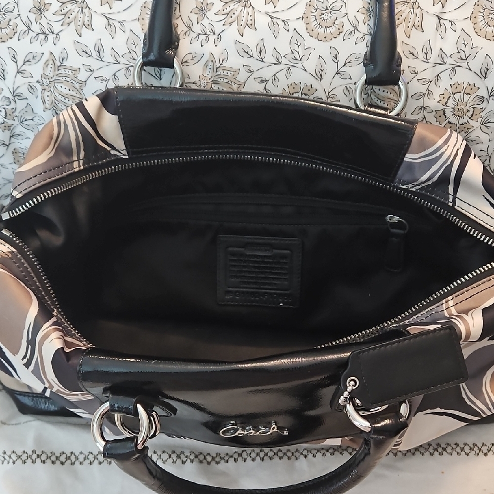Coach Black and Gray Signature Satchel - Picture 2 of 3